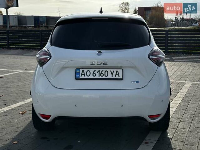 Белый Рено Зое, объемом двигателя 0 л и пробегом 124 тыс. км за 13200 $, фото 6 на Automoto.ua