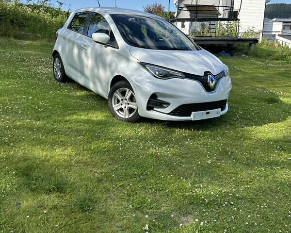 Білий Рено Зое, об'ємом двигуна 0 л та пробігом 102 тис. км за 11300 $, фото 32 на Automoto.ua