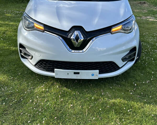 Білий Рено Зое, об'ємом двигуна 0 л та пробігом 102 тис. км за 11300 $, фото 13 на Automoto.ua