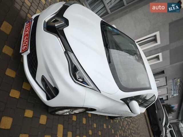 Белый Рено Зое, объемом двигателя 0 л и пробегом 59 тыс. км за 13200 $, фото 15 на Automoto.ua