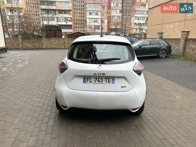 Білий Рено Зое, об'ємом двигуна 0 л та пробігом 69 тис. км за 11800 $, фото 10 на Automoto.ua