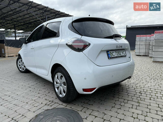 Белый Рено Зое, объемом двигателя 0 л и пробегом 36 тыс. км за 12900 $, фото 10 на Automoto.ua
