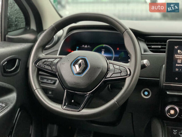 Белый Рено Зое, объемом двигателя 0 л и пробегом 47 тыс. км за 12499 $, фото 48 на Automoto.ua