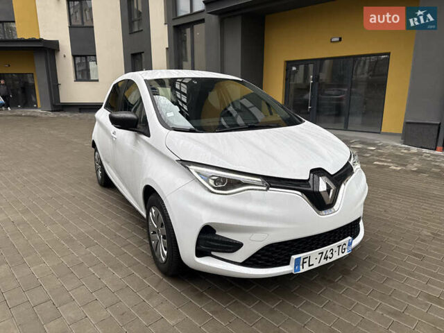 Білий Рено Зое, об'ємом двигуна 0 л та пробігом 69 тис. км за 11800 $, фото 2 на Automoto.ua