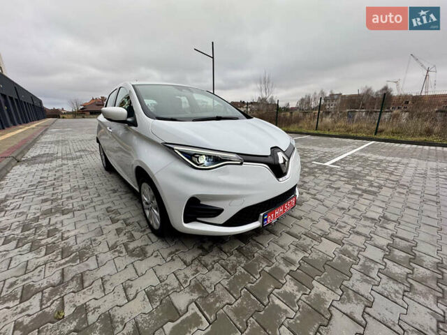 Белый Рено Зое, объемом двигателя 0 л и пробегом 55 тыс. км за 13300 $, фото 3 на Automoto.ua