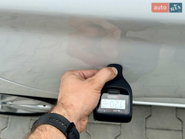 Белый Рено Зое, объемом двигателя 0 л и пробегом 70 тыс. км за 12999 $, фото 47 на Automoto.ua