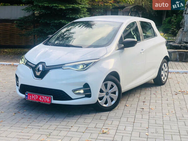 Белый Рено Зое, объемом двигателя 0 л и пробегом 38 тыс. км за 11999 $, фото 31 на Automoto.ua