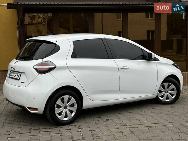Белый Рено Зое, объемом двигателя 0 л и пробегом 31 тыс. км за 11999 $, фото 23 на Automoto.ua