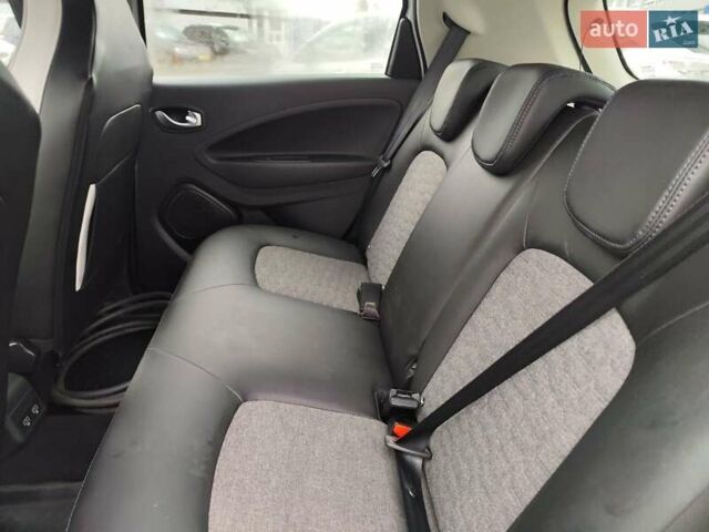 Рено Зое 2020 в Киеве на Automoto.ua Белый Рено Зое, объемом двигателя 0 л и пробегом 112 тыс. км за 13333 $, фото 34 на Automoto.ua