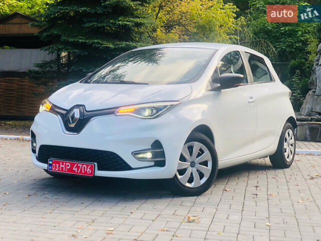 Белый Рено Зое, объемом двигателя 0 л и пробегом 38 тыс. км за 11999 $, фото 30 на Automoto.ua