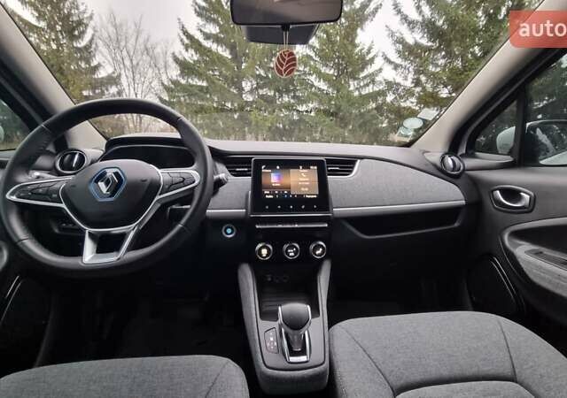 Білий Рено Зое, об'ємом двигуна 0 л та пробігом 78 тис. км за 11800 $, фото 18 на Automoto.ua