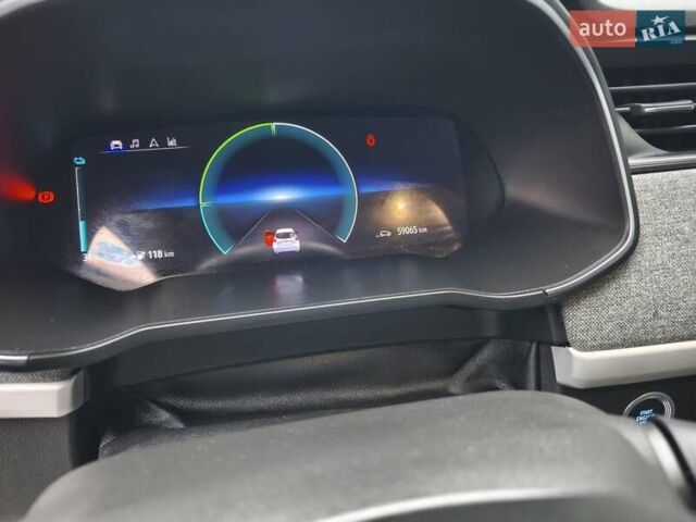 Белый Рено Зое, объемом двигателя 0 л и пробегом 59 тыс. км за 13200 $, фото 31 на Automoto.ua