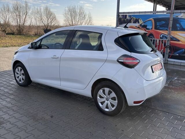 Белый Рено Зое, объемом двигателя 0 л и пробегом 15 тыс. км за 12299 $, фото 10 на Automoto.ua