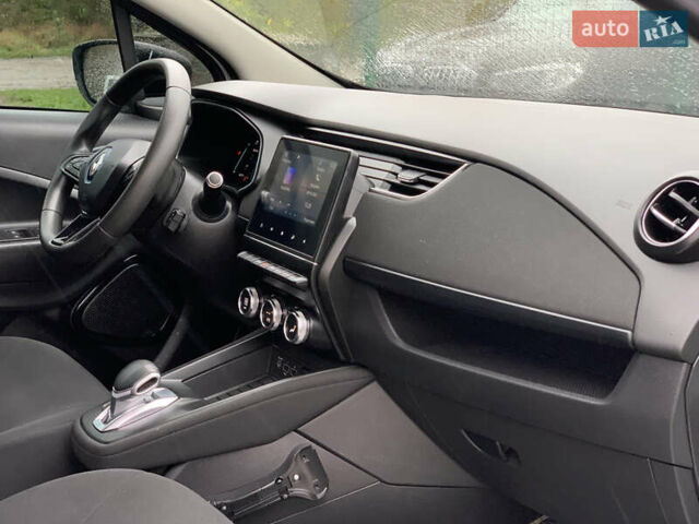 Белый Рено Зое, объемом двигателя 0 л и пробегом 47 тыс. км за 12499 $, фото 31 на Automoto.ua