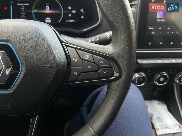 Білий Рено Зое, об'ємом двигуна 0 л та пробігом 128 тис. км за 11690 $, фото 29 на Automoto.ua