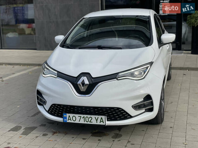 Белый Рено Зое, объемом двигателя 0 л и пробегом 106 тыс. км за 12299 $, фото 37 на Automoto.ua