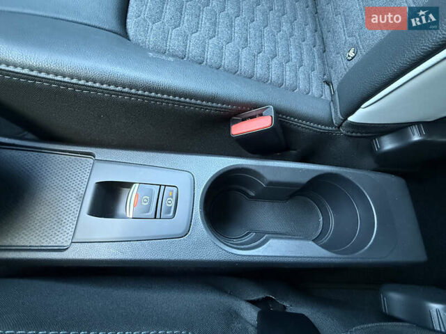 Білий Рено Зое, об'ємом двигуна 0 л та пробігом 23 тис. км за 13150 $, фото 33 на Automoto.ua