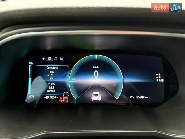 Білий Рено Зое, об'ємом двигуна 0 л та пробігом 85 тис. км за 10900 $, фото 10 на Automoto.ua