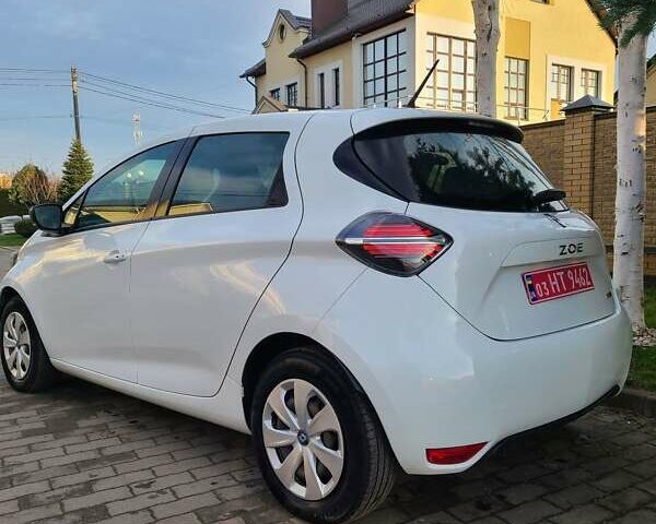 Белый Рено Зое, объемом двигателя 0 л и пробегом 33 тыс. км за 12690 $, фото 6 на Automoto.ua