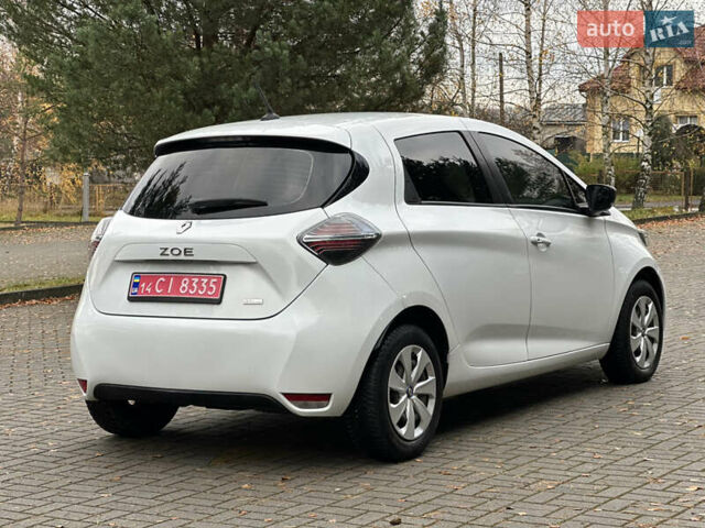 Белый Рено Зое, объемом двигателя 0 л и пробегом 28 тыс. км за 12500 $, фото 14 на Automoto.ua