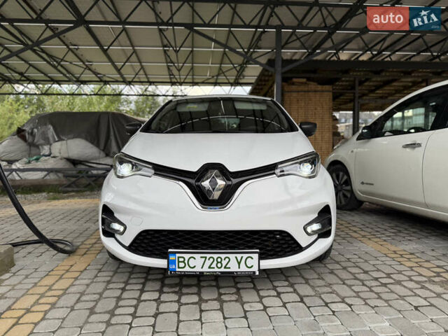 Белый Рено Зое, объемом двигателя 0 л и пробегом 36 тыс. км за 12900 $, фото 41 на Automoto.ua