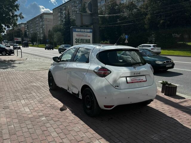 Белый Рено Зое, объемом двигателя 0 л и пробегом 165 тыс. км за 8990 $, фото 8 на Automoto.ua