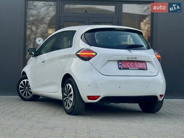 Белый Рено Зое, объемом двигателя 0 л и пробегом 86 тыс. км за 10850 $, фото 46 на Automoto.ua