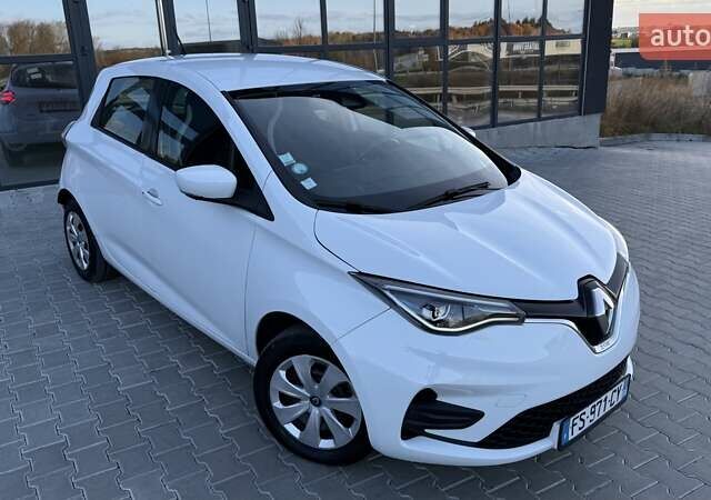 Белый Рено Зое, объемом двигателя 0 л и пробегом 124 тыс. км за 12499 $, фото 8 на Automoto.ua