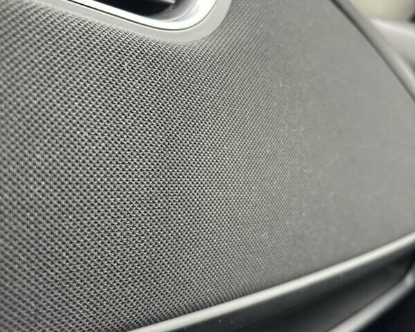 Белый Рено Зое, объемом двигателя 0 л и пробегом 15 тыс. км за 12700 $, фото 23 на Automoto.ua