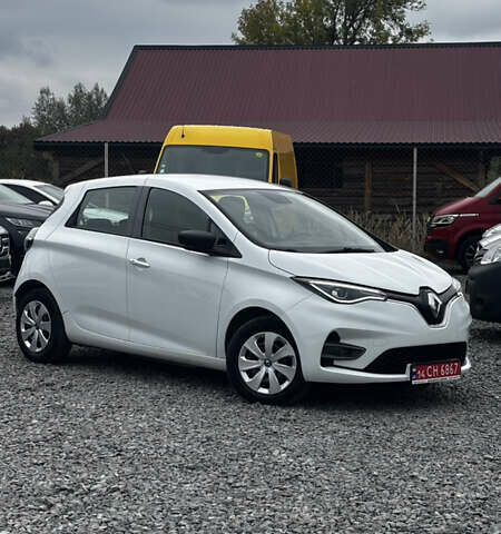 Белый Рено Зое, объемом двигателя 0 л и пробегом 41 тыс. км за 11600 $, фото 6 на Automoto.ua