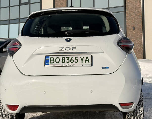 Білий Рено Зое, об'ємом двигуна 0 л та пробігом 27 тис. км за 12990 $, фото 2 на Automoto.ua