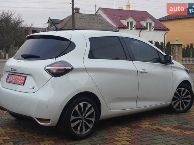 Белый Рено Зое, объемом двигателя 0 л и пробегом 122 тыс. км за 13000 $, фото 8 на Automoto.ua