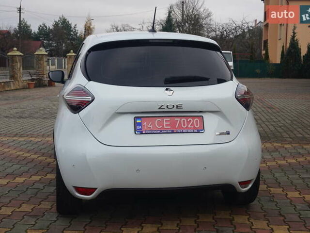 Белый Рено Зое, объемом двигателя 0 л и пробегом 122 тыс. км за 13000 $, фото 10 на Automoto.ua