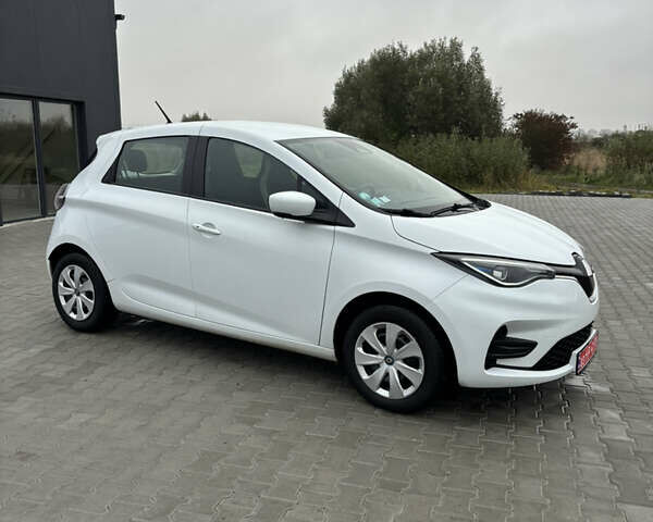 Белый Рено Зое, объемом двигателя 0 л и пробегом 15 тыс. км за 12700 $, фото 12 на Automoto.ua