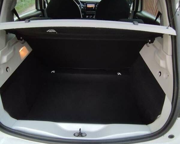 Рено Зое 2020 в Виннице на Automoto.ua Белый Рено Зое, объемом двигателя 0 л и пробегом 34 тыс. км за 13500 $, фото 36 на Automoto.ua