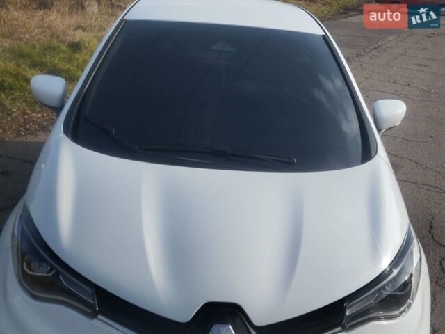 Белый Рено Зое, объемом двигателя 0 л и пробегом 56 тыс. км за 13500 $, фото 20 на Automoto.ua