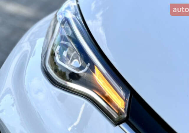Белый Рено Зое, объемом двигателя 0 л и пробегом 46 тыс. км за 12150 $, фото 28 на Automoto.ua