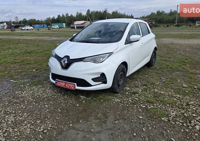 Белый Рено Зое, объемом двигателя 0 л и пробегом 111 тыс. км за 10900 $, фото 5 на Automoto.ua