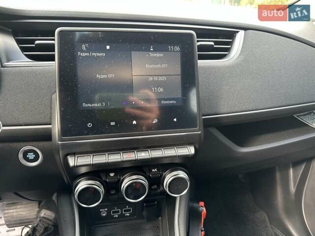 Рено Зое 2020 в Бердичеве на Automoto.ua Белый Рено Зое, объемом двигателя 0 л и пробегом 25 тыс. км за 13400 $, фото 8 на Automoto.ua