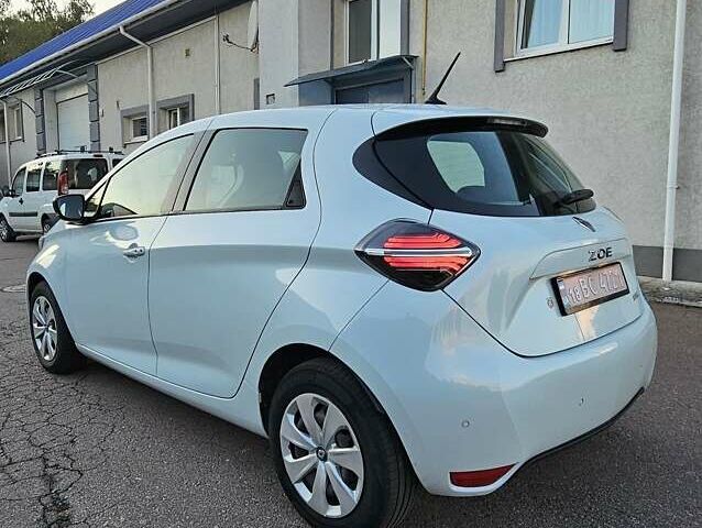 Белый Рено Зое, объемом двигателя 0 л и пробегом 85 тыс. км за 11999 $, фото 13 на Automoto.ua