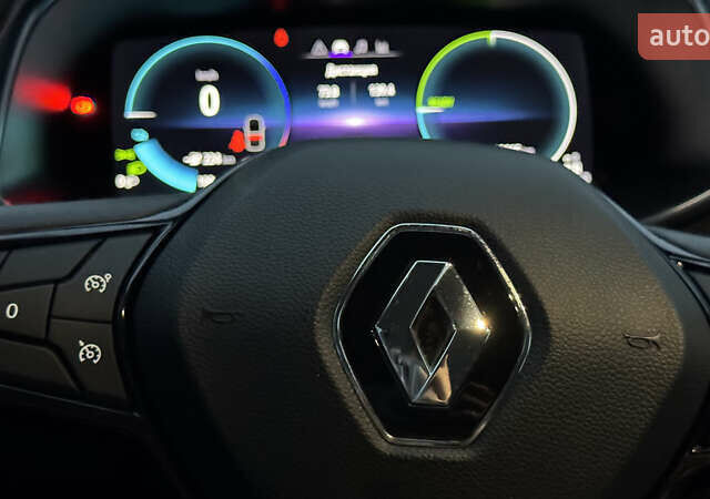 Белый Рено Зое, объемом двигателя 0 л и пробегом 13 тыс. км за 13000 $, фото 16 на Automoto.ua