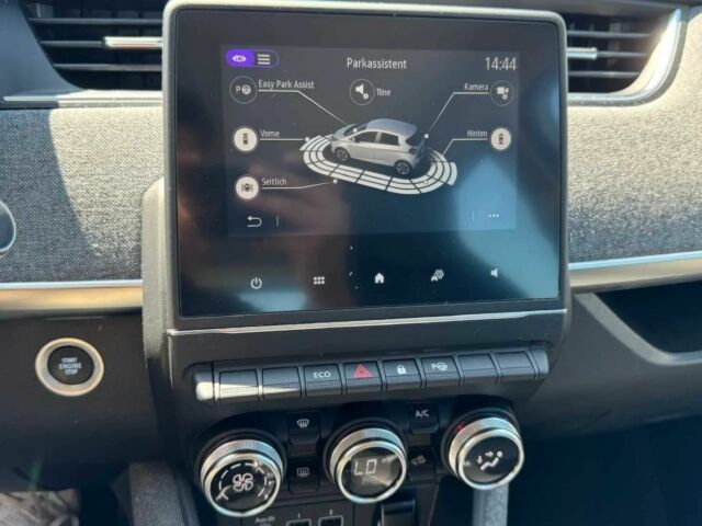 Белый Рено Зое, объемом двигателя 0 л и пробегом 44 тыс. км за 8000 $, фото 7 на Automoto.ua