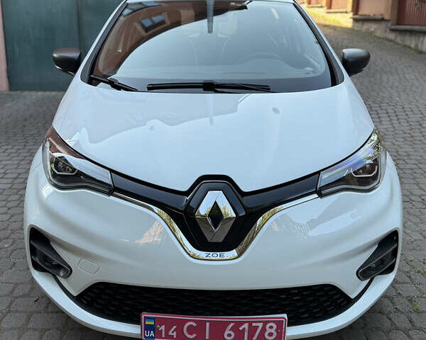 Белый Рено Зое, объемом двигателя 0 л и пробегом 44 тыс. км за 11999 $, фото 1 на Automoto.ua