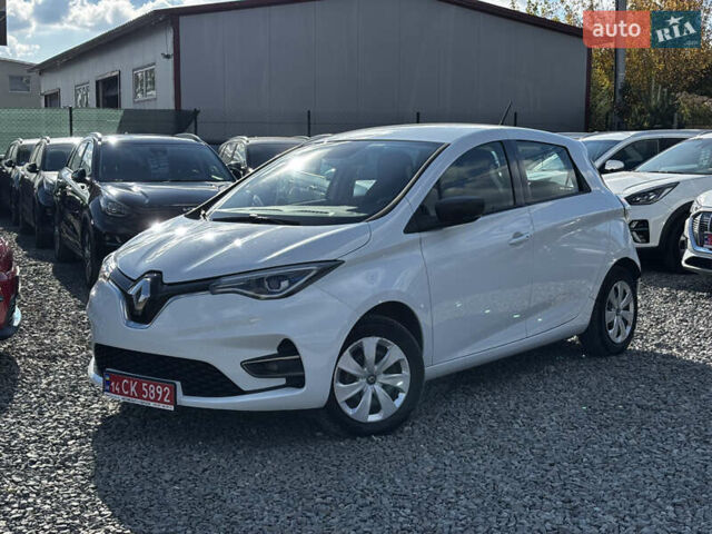 Белый Рено Зое, объемом двигателя 0 л и пробегом 30 тыс. км за 11900 $, фото 2 на Automoto.ua