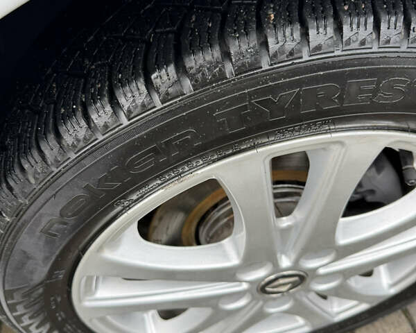 Белый Рено Зое, объемом двигателя 0 л и пробегом 97 тыс. км за 11900 $, фото 17 на Automoto.ua