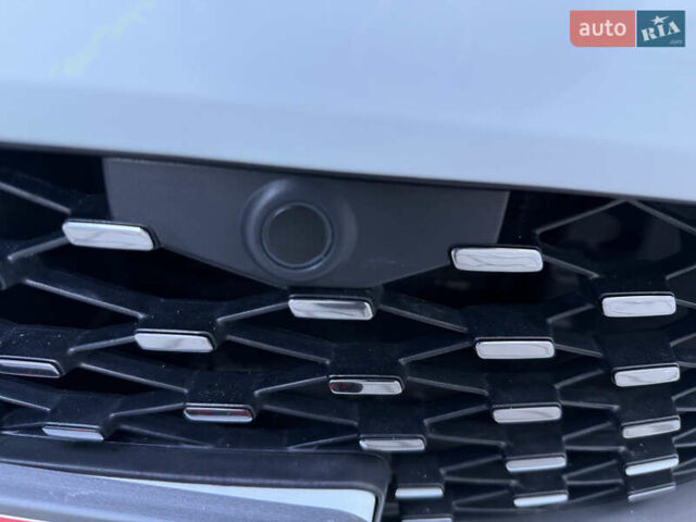 Білий Рено Зое, об'ємом двигуна 0 л та пробігом 23 тис. км за 13150 $, фото 50 на Automoto.ua