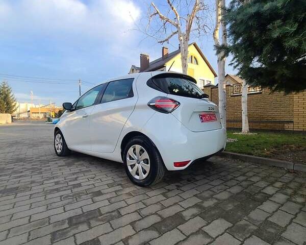 Белый Рено Зое, объемом двигателя 0 л и пробегом 33 тыс. км за 12690 $, фото 5 на Automoto.ua