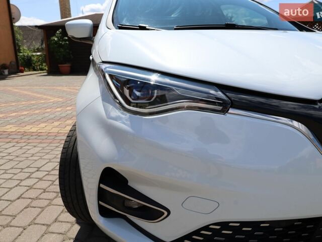 Білий Рено Зое, об'ємом двигуна 0 л та пробігом 65 тис. км за 14000 $, фото 20 на Automoto.ua