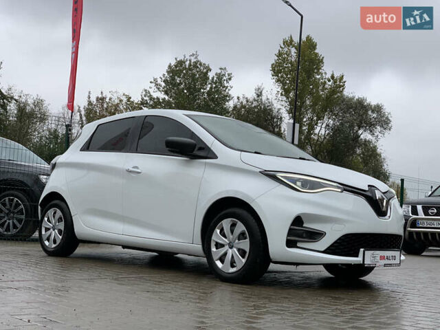 Белый Рено Зое, объемом двигателя 0 л и пробегом 47 тыс. км за 12499 $, фото 5 на Automoto.ua