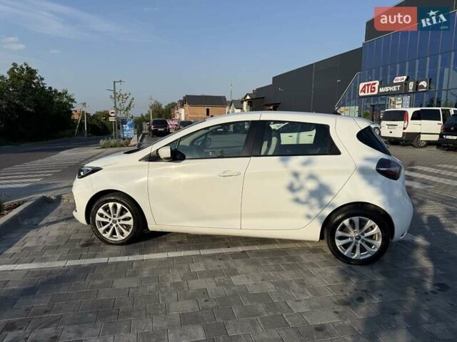 Білий Рено Зое, об'ємом двигуна 0 л та пробігом 70 тис. км за 11800 $, фото 6 на Automoto.ua